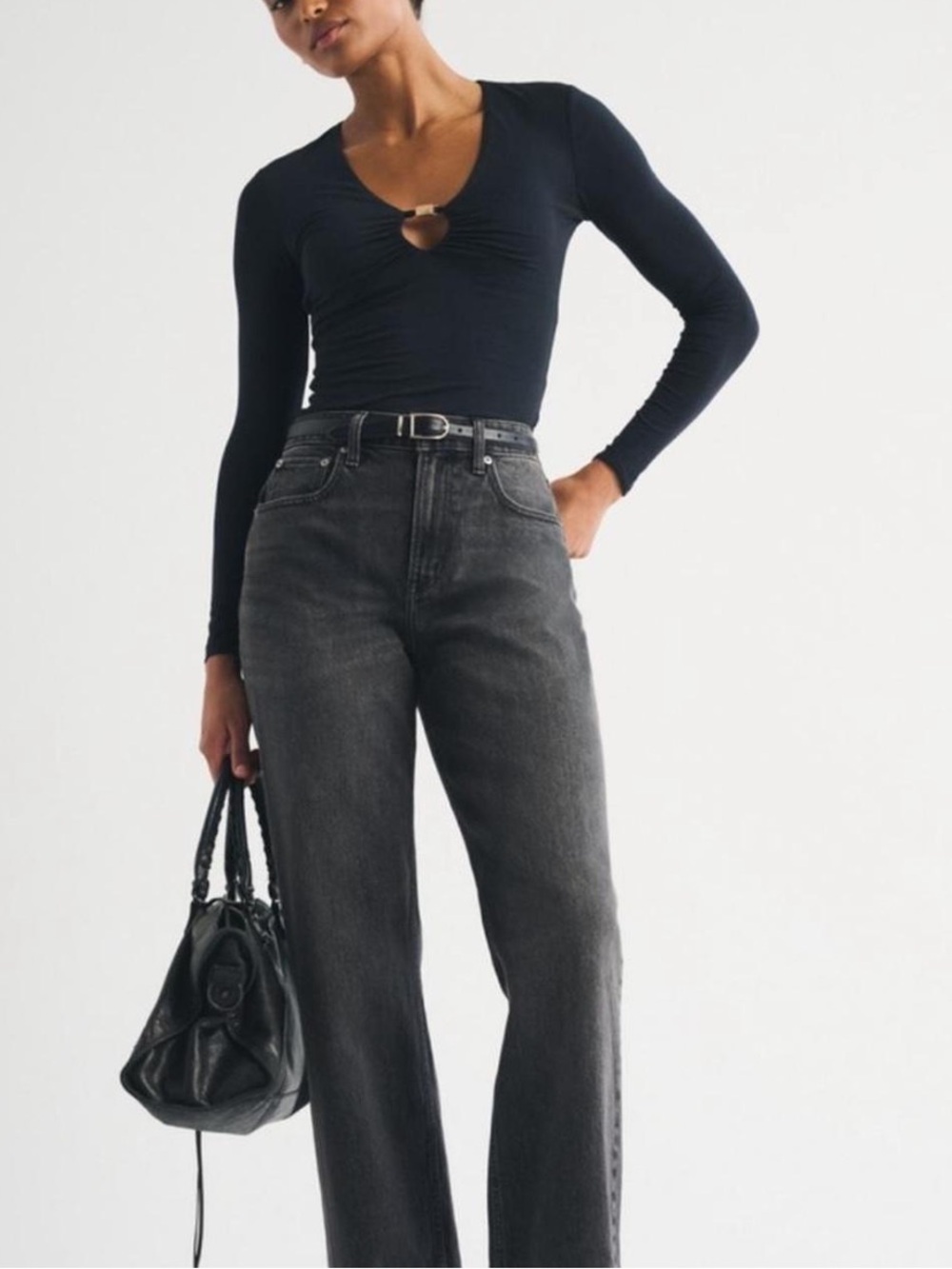 A&F Curve Love High Rise 90s Relaxed
Cuffed Hem Jean